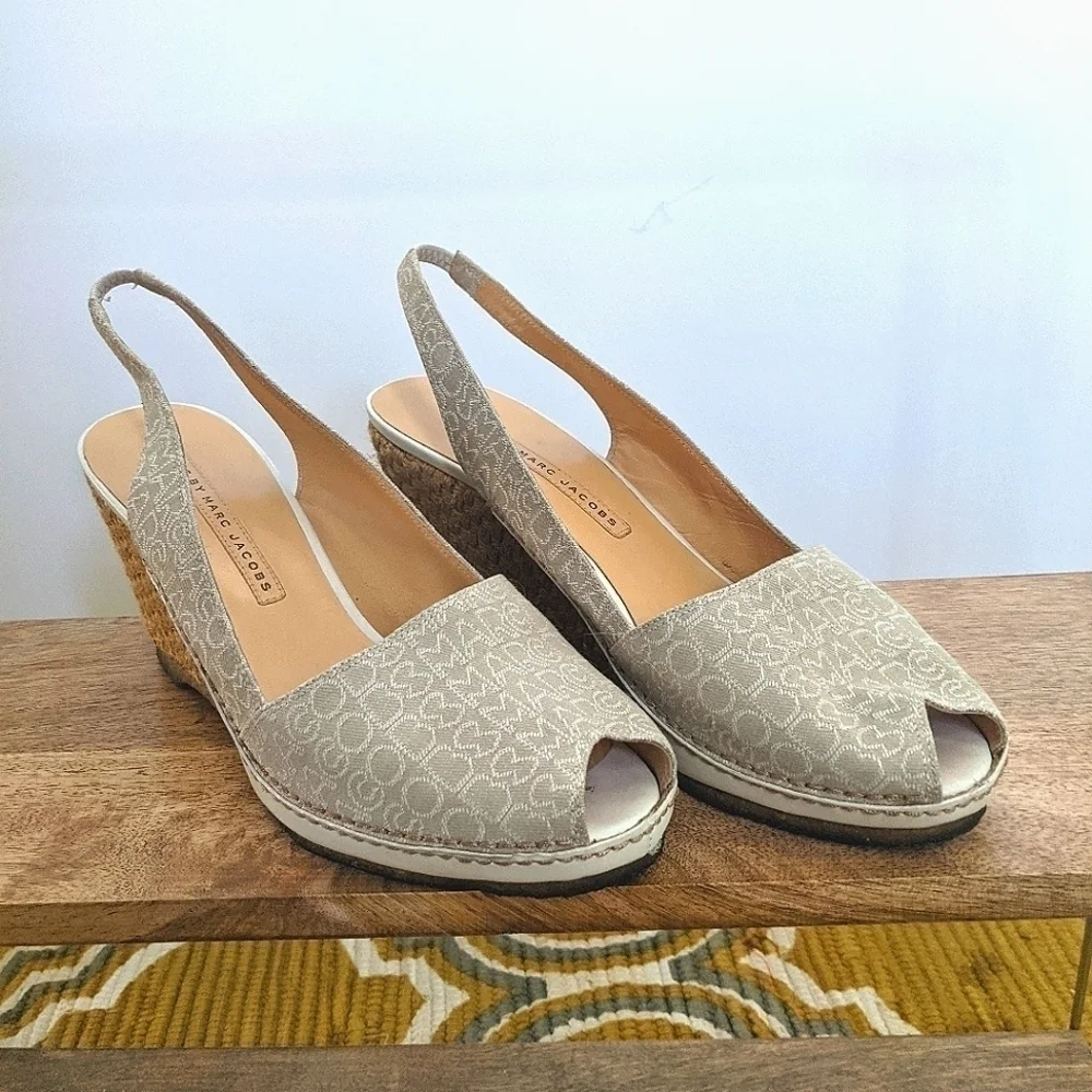 MARC by Marc Jacobs Monogram Fabric Wedge 40 Woven Jute espadrille Slingback